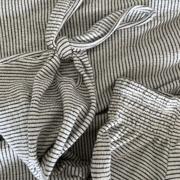 Lucky Brand striped off the shoulder shirt. - Picture 3 of 3